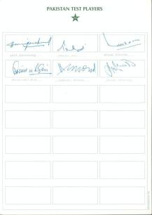 Pakistan Test cricketers’ signatures 1950s onwards. Thirty signatures on white cards, cuttings, photographs etc. Earlier signatures include six signed to a ‘Pakistan Test Players’ card of Hanif Mohammad, Talat Ali, Javed Akhtar, Alimuddin, Haroon Rashid a