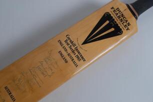 England v Australia 1985. Duncan Fearnley cricket bat signed to the face by twelve of the England and fifteen members of the Australian teams. Signatures include Gower, Botham, Gatting, Lamb, Gooch, Downton, Willey, Robinson, Border, Lawson, O’Donnell, Th