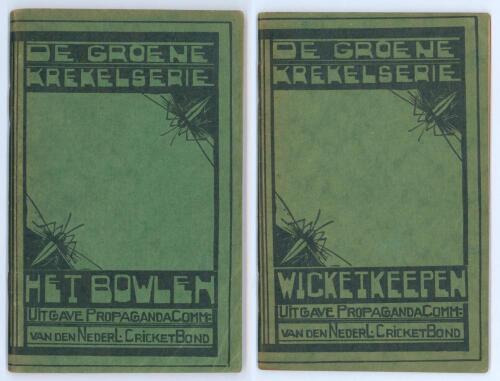 Dutch instructional booklets. Two first edition titles from the series ‘De Groene Krekelserie’, both in original green decorative paper wrappers, published by the ‘Propaganda-Commissie van den Nederlandschen Cricket Bond’. Titles are ‘Het Bowlen [Bowling]