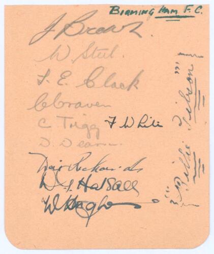 Birmingham City F.C. 1938/39. Album page nicely signed by eleven players, six in ink, five in pencil. Signatures in ink include Dai Richards, Wally Halsall, Billy Gibson (trainer) and one other, and in pencil, Jackie Brown, Willie Steel, Frank Clack, Char