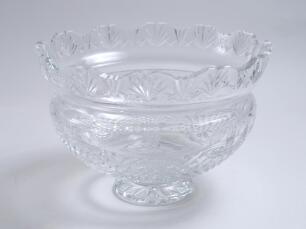 &lsquo;E.C.B. Special Award 2002 Winner. Benson & Hedges. Large crystal glass rosebowl with ECB emblem and details to side. The rosebowl 7&rdquo; tall by 10&rdquo; diameter. Warwickshire won the 2002, the last year of the competition beating Essex in the Final by 5 wickets