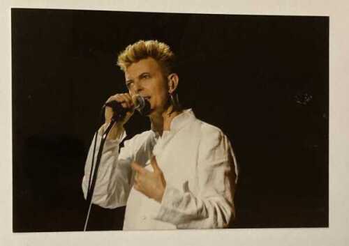 DAVID BOWIE EARTHLING TOUR SCRAPBOOK WITH ORIGINAL PHOTOS