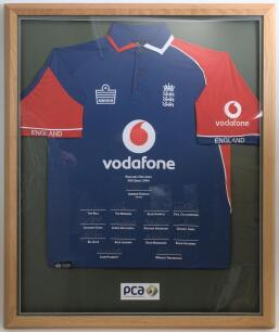 &lsquo;England v Sri Lanka ODI Series 2006&rsquo;. England blue short sleeve shirt with red sleeves and trim, three lions and crown emblem to chest, and sponsor&rsquo;s logos to chest and sleeves. The shirt fully signed to the front by the fifteen playing members of the En