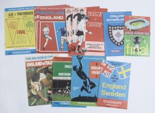 Big match football programmes 1960-1995. A good selection of official match programmes including F.A. Cup finals played at Wembley Stadium 1960, 1983, 1984, 1989 & 1990. F.A. Cup Semi-finals, Manchester City v Ipswich Town 1981, Everton v Southampton 1984