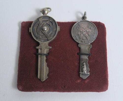Maurice Willliam Tate. Sussex & England 1912-1937. &lsquo;Bodyline&rsquo;. M.C.C. tour of Australia 1932/33. A silver key embossed with the British Bulldog and an applied kangaroo on obverse, the reverse stamped &lsquo;Freedom of British Dominion Films, All British Theatre