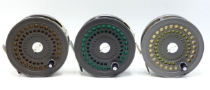 Three Orvis CFO VI salmon fly reels and three spare spools, each with composition handle, two screw spring latch, alloy foot, nickel silver double "U" line guide and rear tension regulator, light wear from normal use only (3)