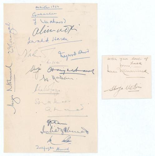 Pakistan inaugural tour to England 1954. Page nicely signed in ink by eighteen members of the Pakistan touring party. Signatures include A.H. Kardar (Captain), Fazal Mahmood, Alim-ud-Din, Khalid Hassan, Maqsood Ahmed, Shuja-ud-Din, Shakoor Ahmed, Imtiaz A