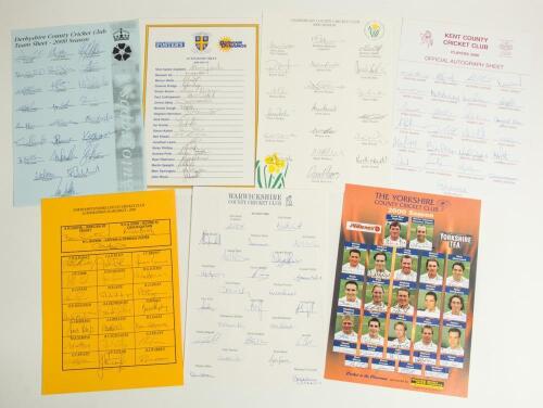 County autograph sheets 2000. Seven official County sheets for season 2000, all fully signed with one exception. Teams are Derbyshire (24 signatures), Durham (20), Glamorgan (19), Kent (25), Northamptonshire (24), Warwickshire (24), and Yorkshire (20, lac