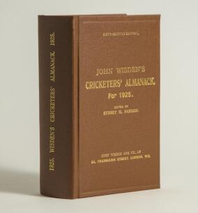 Wisden Cricketers&rsquo; Almanack 1925. Willows hardback reprint (2007) in dark brown boards with gilt lettering. Limited edition 413/500. Very good condition
