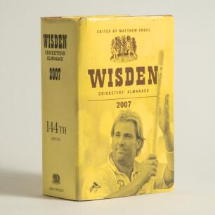 Wisden Cricketers&rsquo; Almanack 2007. Original hardback edition with dustwrapper. Signed in ink by &lsquo;The Leading Cricketer of the Year&rsquo; Muttiah Muralitharan and in ink by all five &lsquo;Cricketers of the Year&rsquo; to their photograph plate, Paul Collingwood, Mahela Jay