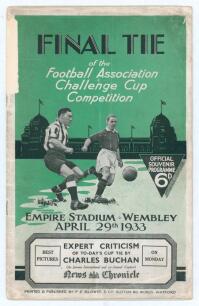 Manchester City v Everton 1932/33. F.A. Cup Final. Official programme for the Final played at Wembley Stadium 29th April 1933. Small annotation in pencil to centre field of play pages. Vertical fold. Wear and soiling to wrappers with splitting to spine an